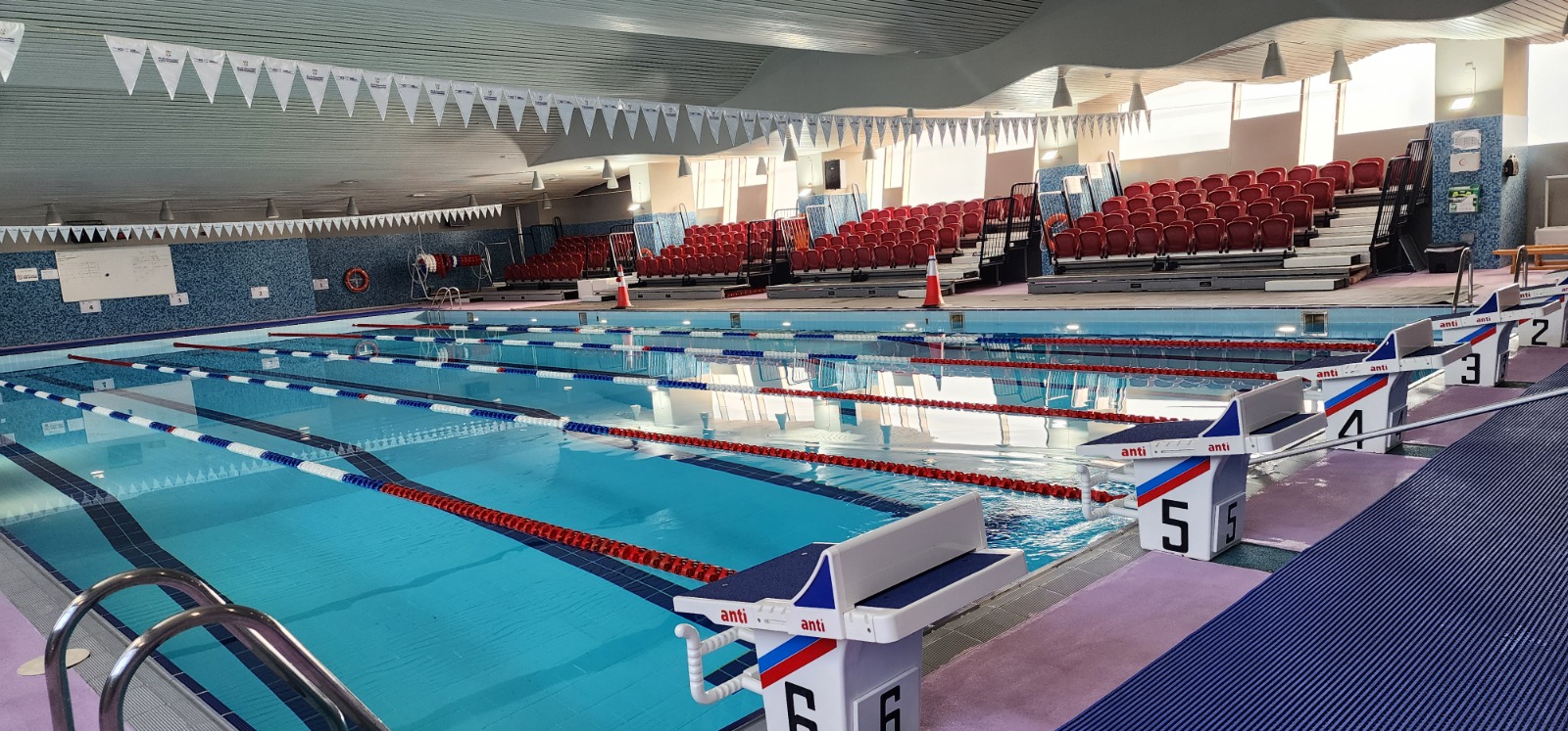 Design and Durability: How to Choose Reliable Swimming Pool Starting Blocks in the UAE